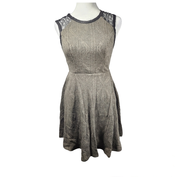 Monteu knitted sleeveless vintage looking dress - Picture 4 of 11